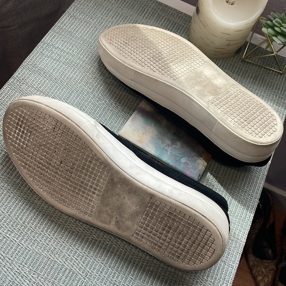 #189 Steve Madden Velvet Suede Sneakers - Picture 2 of 3